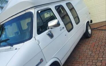 Gmc-rally-van-g2500-1988-white-1