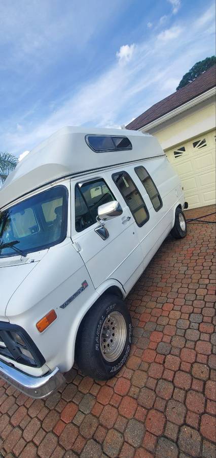 Gmc-rally-van-g2500-1988-white-1