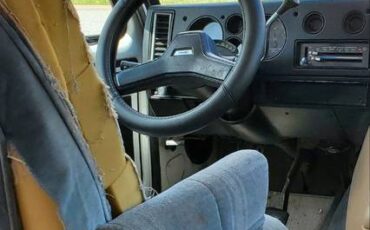 Gmc-rally-van-g2500-1988-white-3