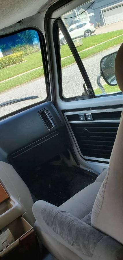 Gmc-rally-van-g2500-1988-white-4