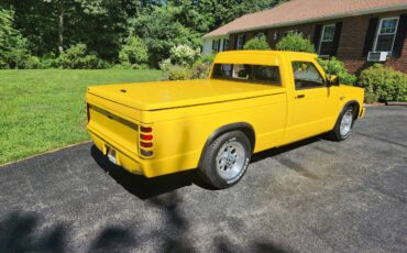 Gmc-s15-1982-yellow-10