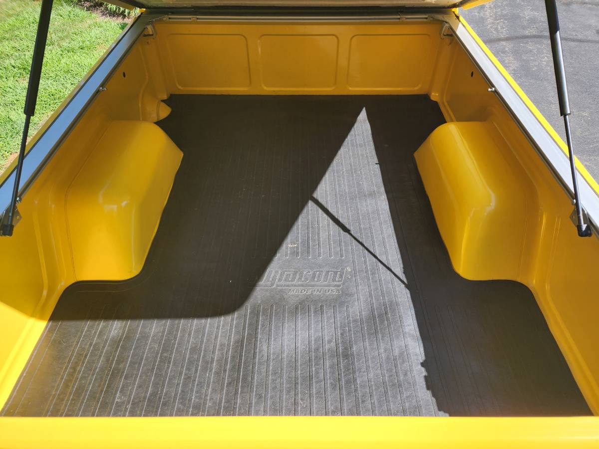 Gmc-s15-1982-yellow-15