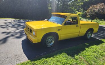 Gmc-s15-1982-yellow-2