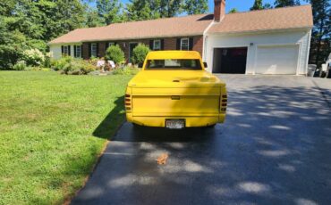 Gmc-s15-1982-yellow-8