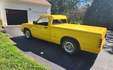 Gmc-s15-1982-yellow-9