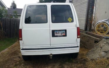 Gmc-safari-1986-white-1