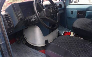 Gmc-safari-1986-white-5