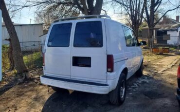 Gmc-safari-van-1985-white-3