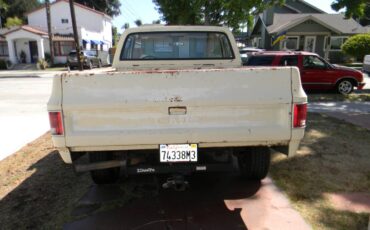 Gmc-sierra-15-1500-short-bed-1978-yellow-3