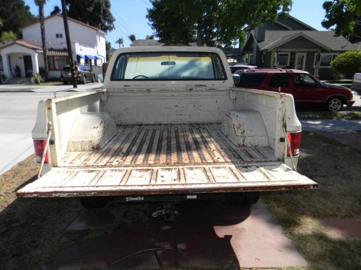 Gmc-sierra-15-1500-short-bed-1978-yellow-4
