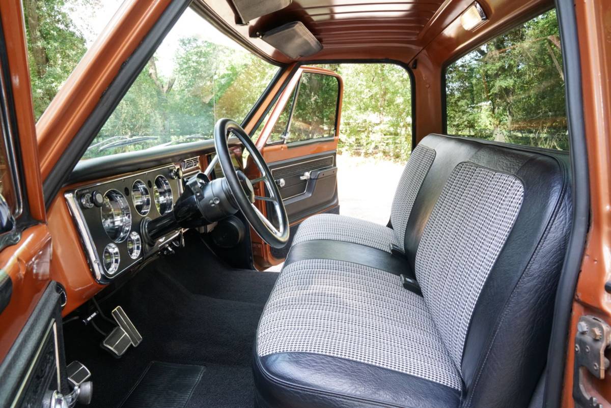 Gmc-sierra-1500-1972-brown-12