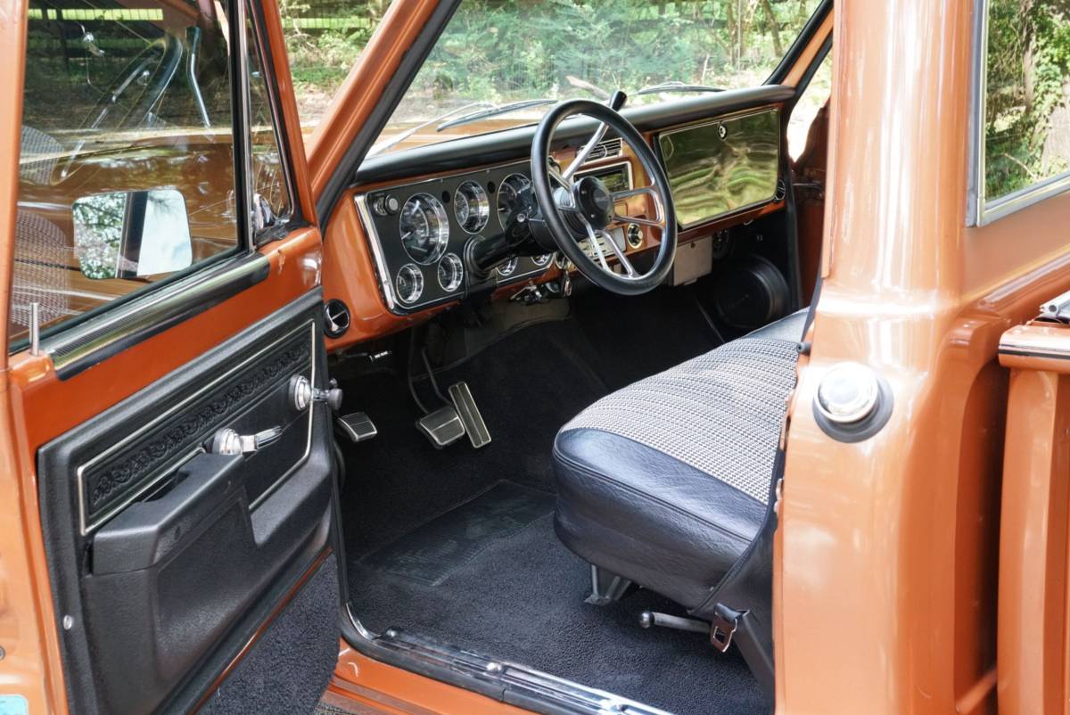 Gmc-sierra-1500-1972-brown-13