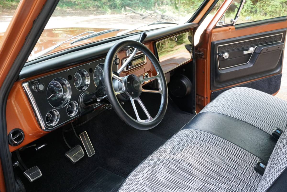 Gmc-sierra-1500-1972-brown-6