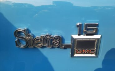 Gmc-sierra-1500-1975-blue-4