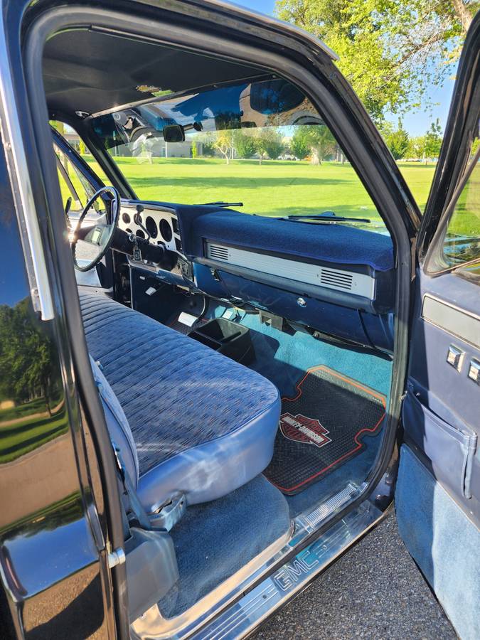 Gmc-sierra-1500-1981-custom-10