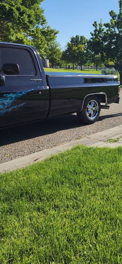 Gmc-sierra-1500-1981-custom-18