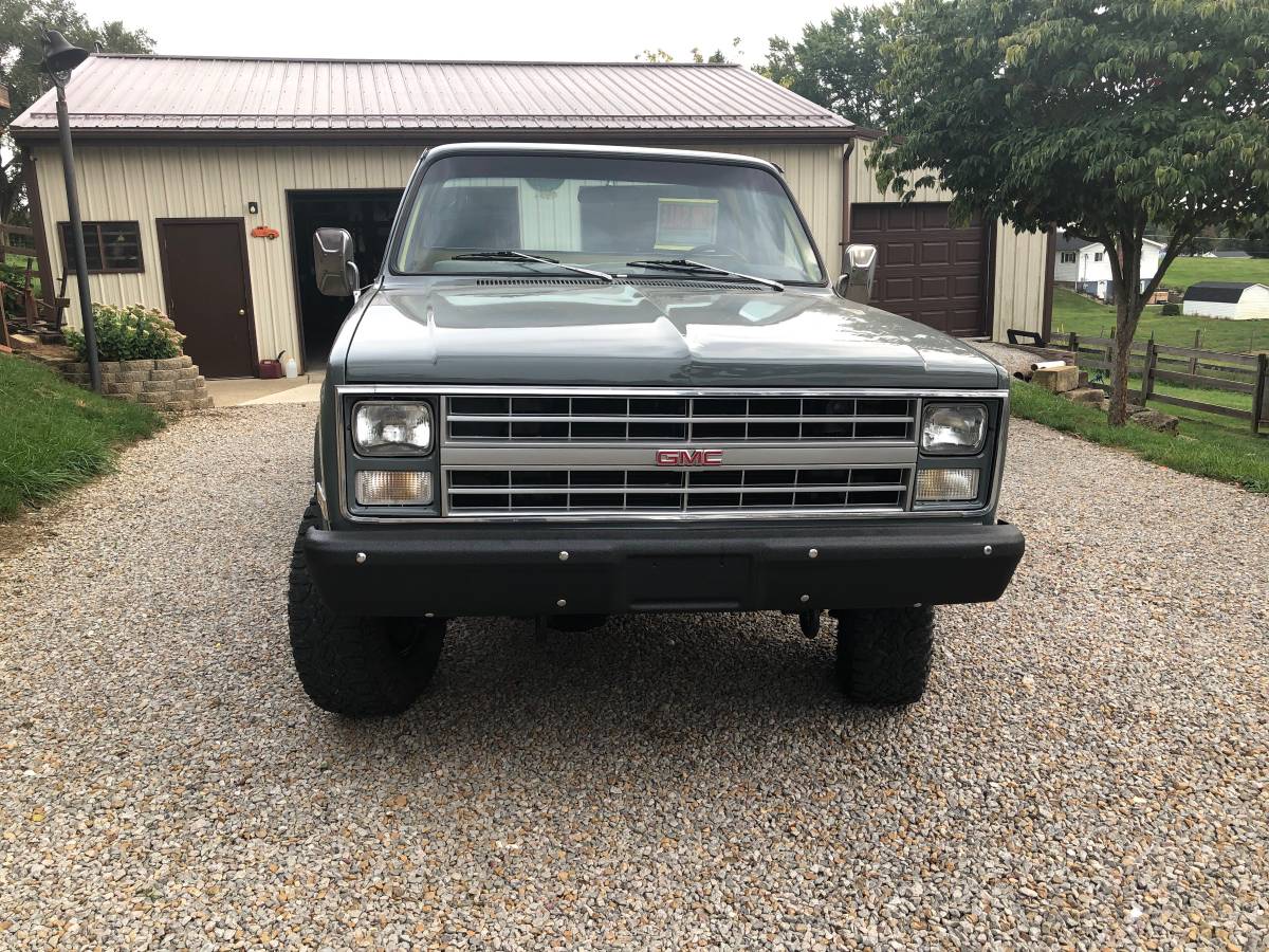 Gmc-sierra-1500-1984-1