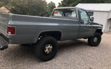 Gmc-sierra-1500-1984-2