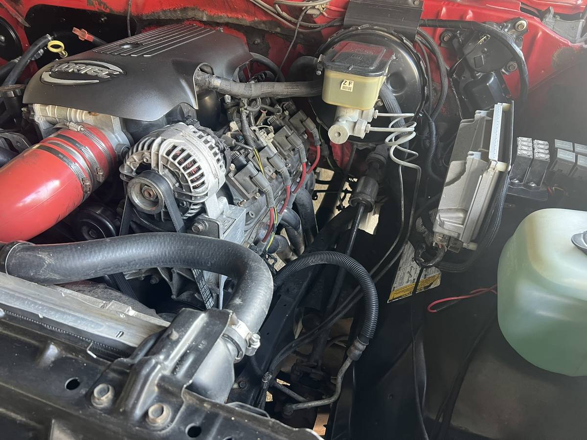 Gmc-sierra-1500-1986-red-10