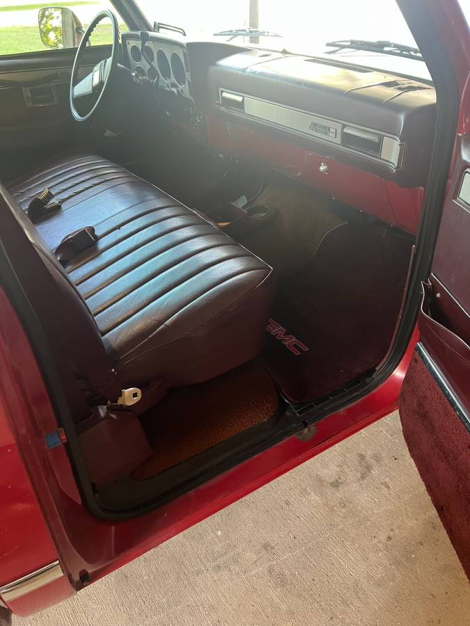 Gmc-sierra-1500-1986-red-13