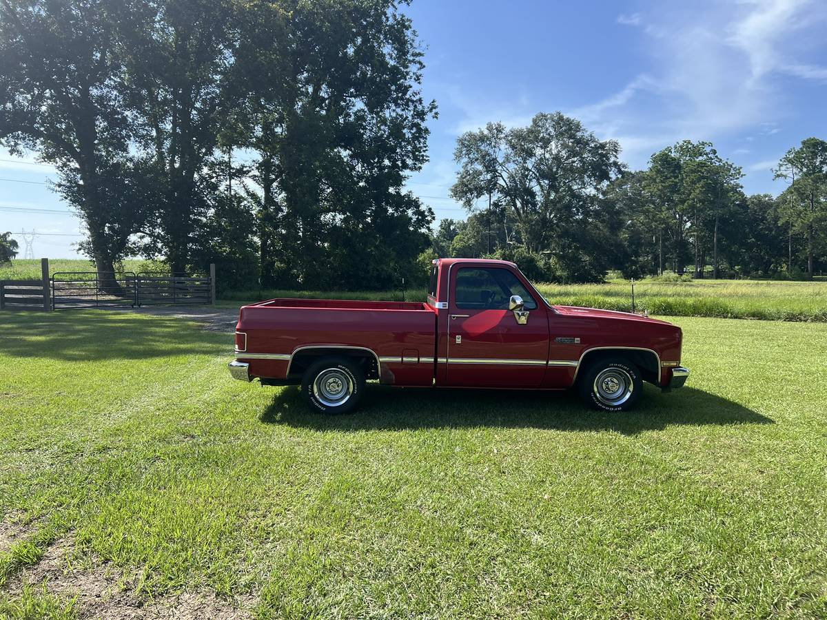 Gmc-sierra-1500-1986-red-3