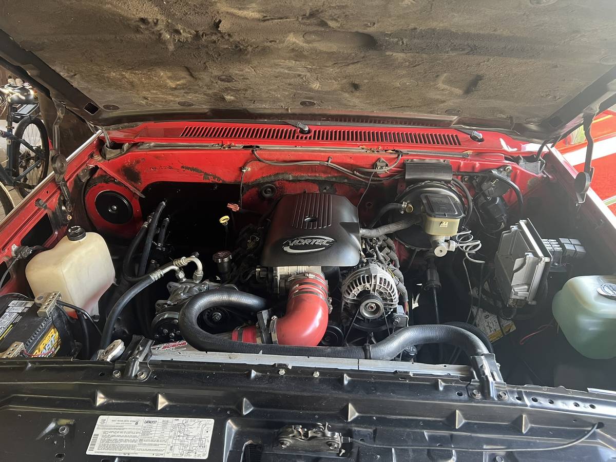 Gmc-sierra-1500-1986-red-9