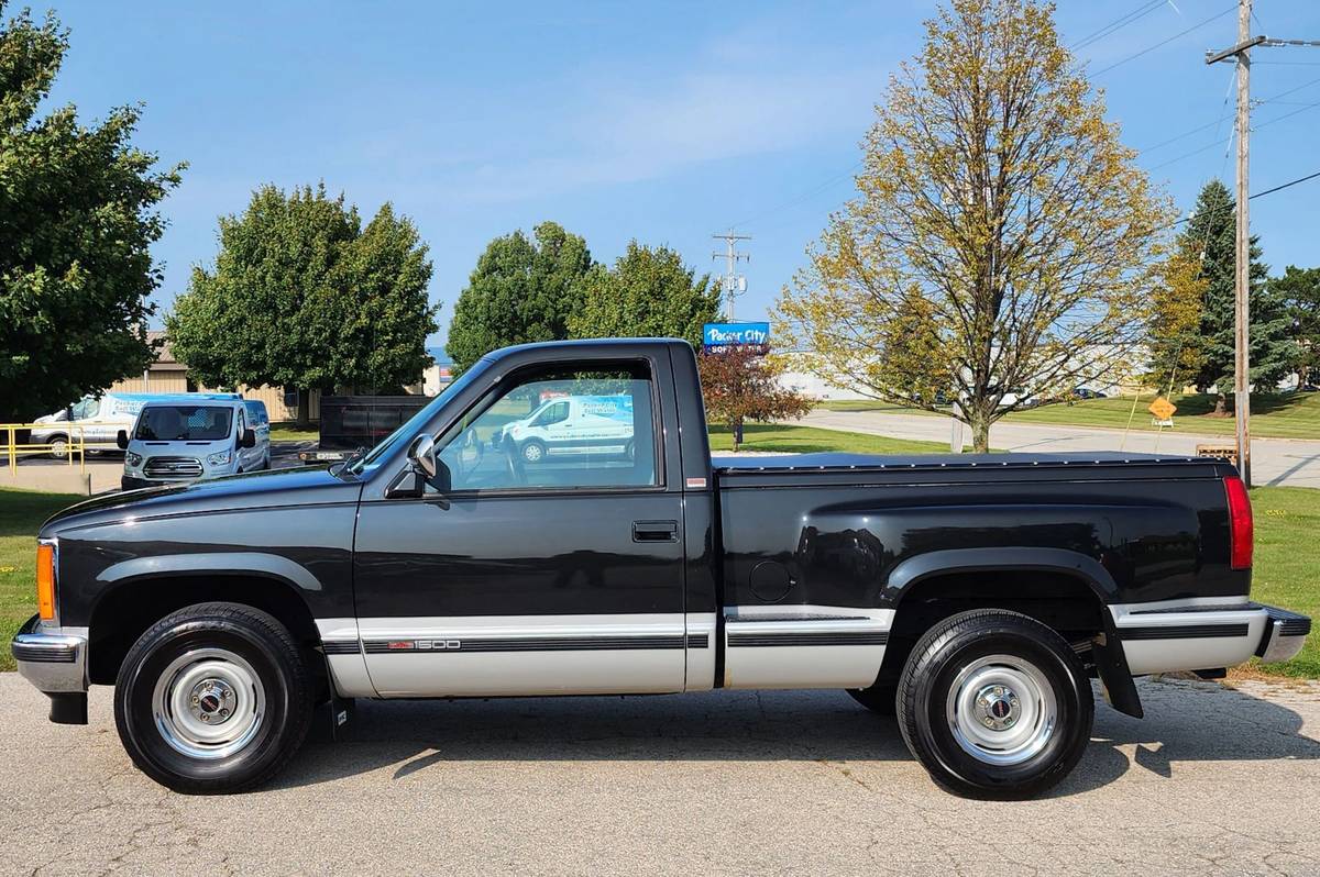 Gmc-sierra-1500-1988-black-8
