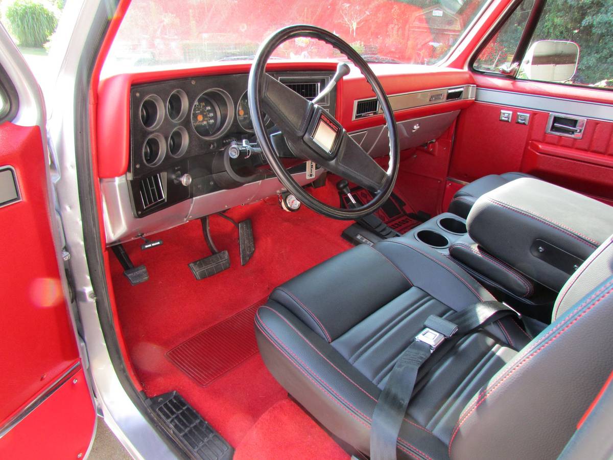 Gmc-sierra-1500-4x4-1985-silver-6