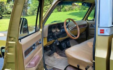 Gmc-sierra-1976-custom-10