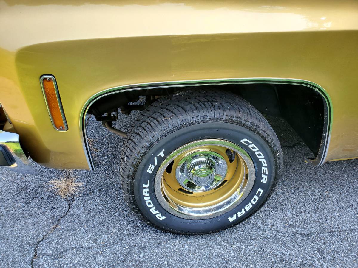 Gmc-sierra-1976-custom-4