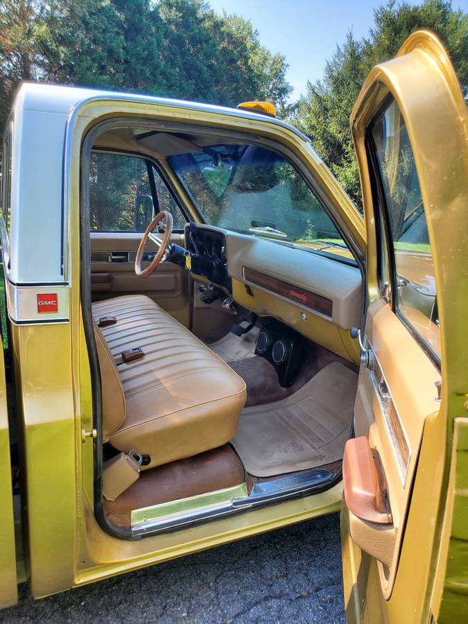 Gmc-sierra-1976-custom-9