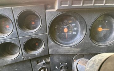Gmc-sierra-1986-white-15