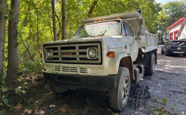 Gmc-sierra-1986-white-3
