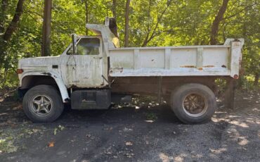 Gmc-sierra-1986-white-5