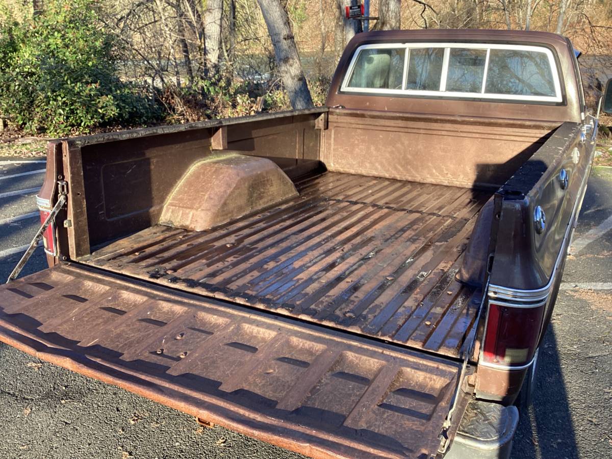 Gmc-sierra-2500hd-1978-brown-10
