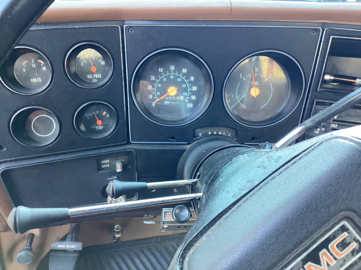 Gmc-sierra-2500hd-1978-brown-9