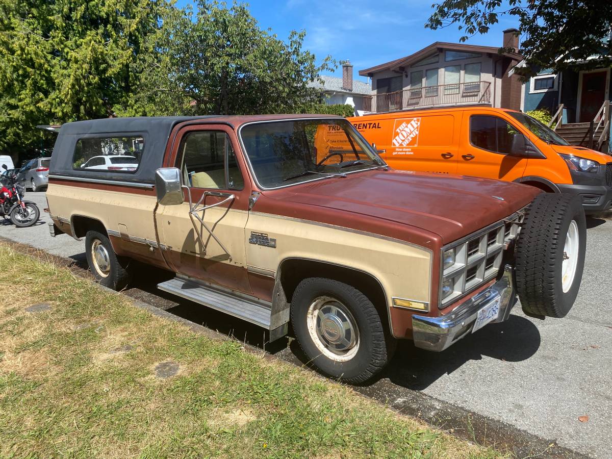 Gmc-sierra-2500hd-1982-brown-1