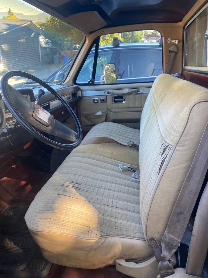 Gmc-sierra-2500hd-1982-brown-3