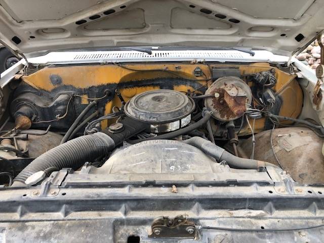 Gmc-sierra-2500hd-1984-white-12