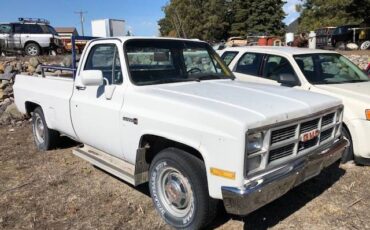 Gmc-sierra-2500hd-1984-white-7