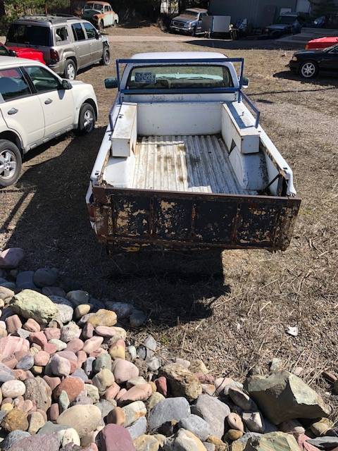 Gmc-sierra-2500hd-1984-white-9