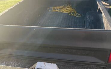 Gmc-sierra-2500hd-1987-black-9