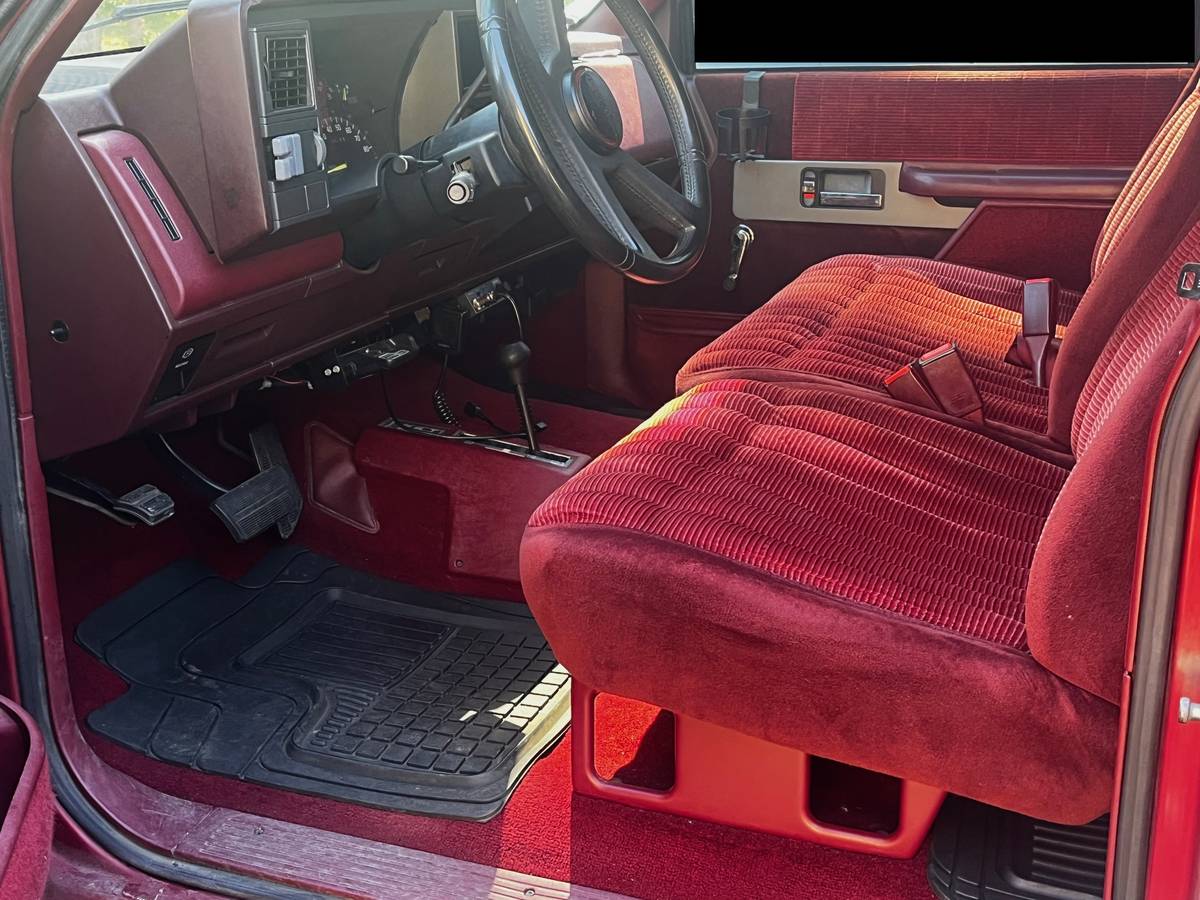Gmc-sierra-34-ton-nominal-1991-red-12
