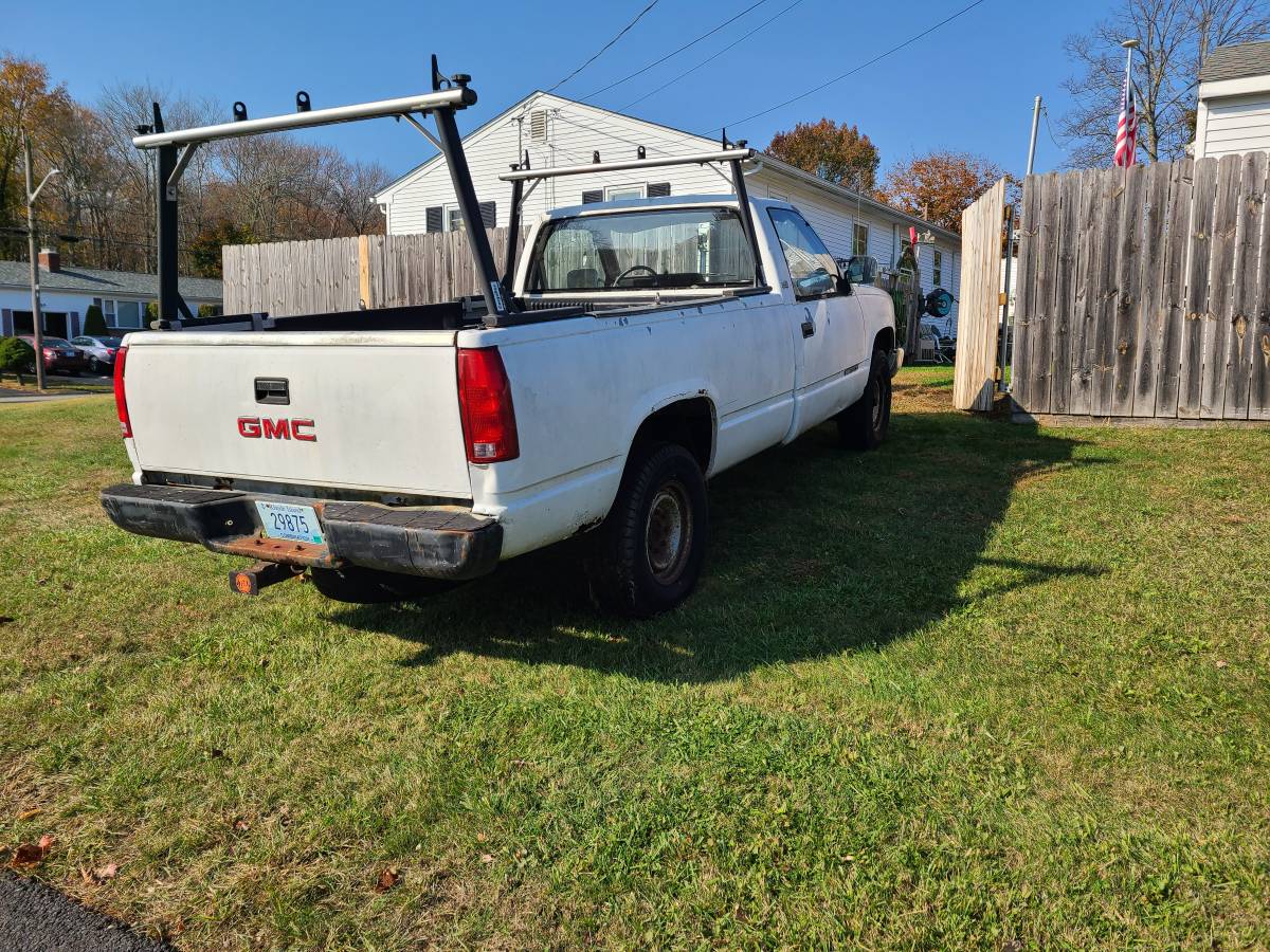 Gmc-sierra-3500-1988-white-4