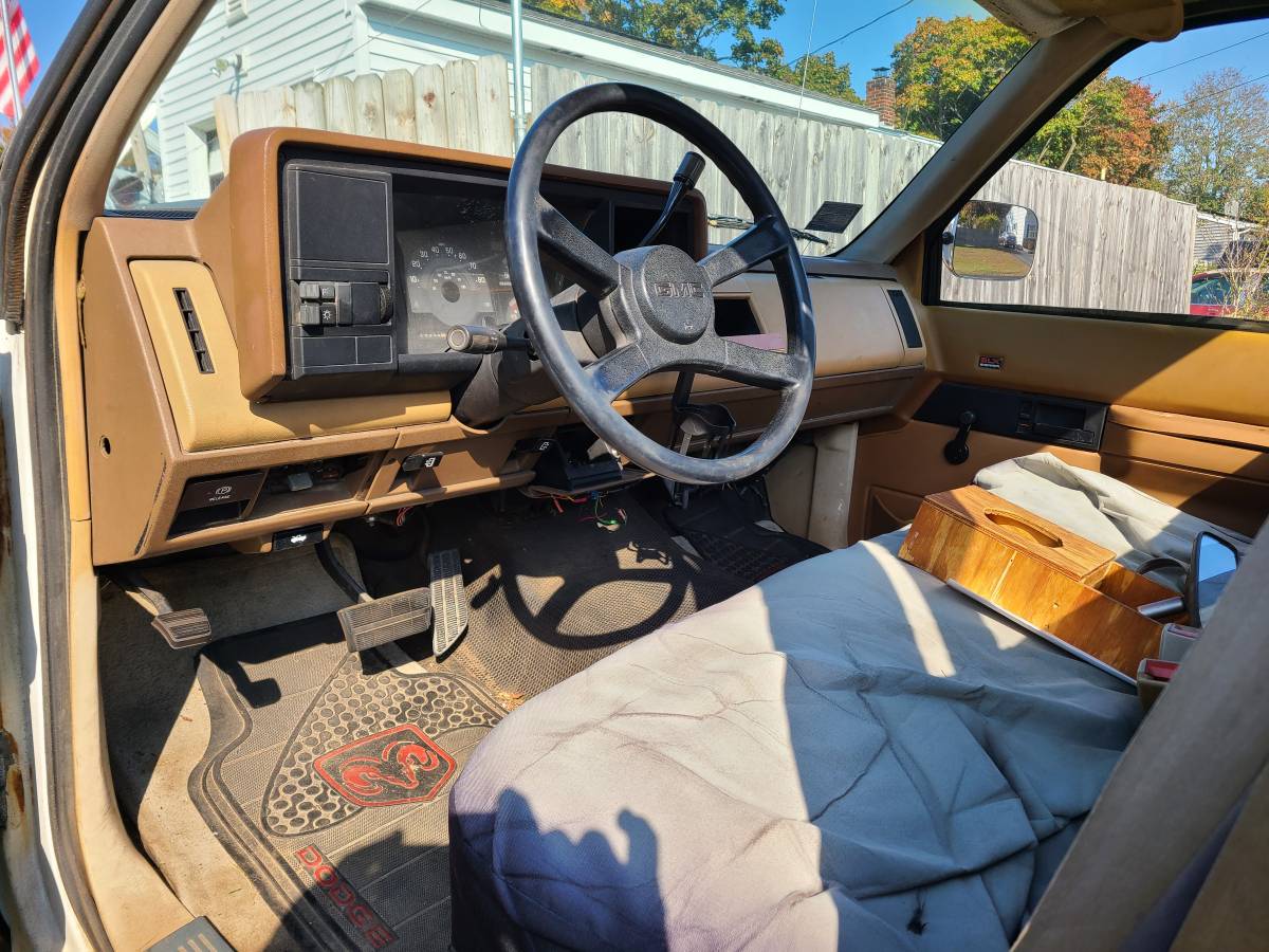 Gmc-sierra-3500-1988-white-7