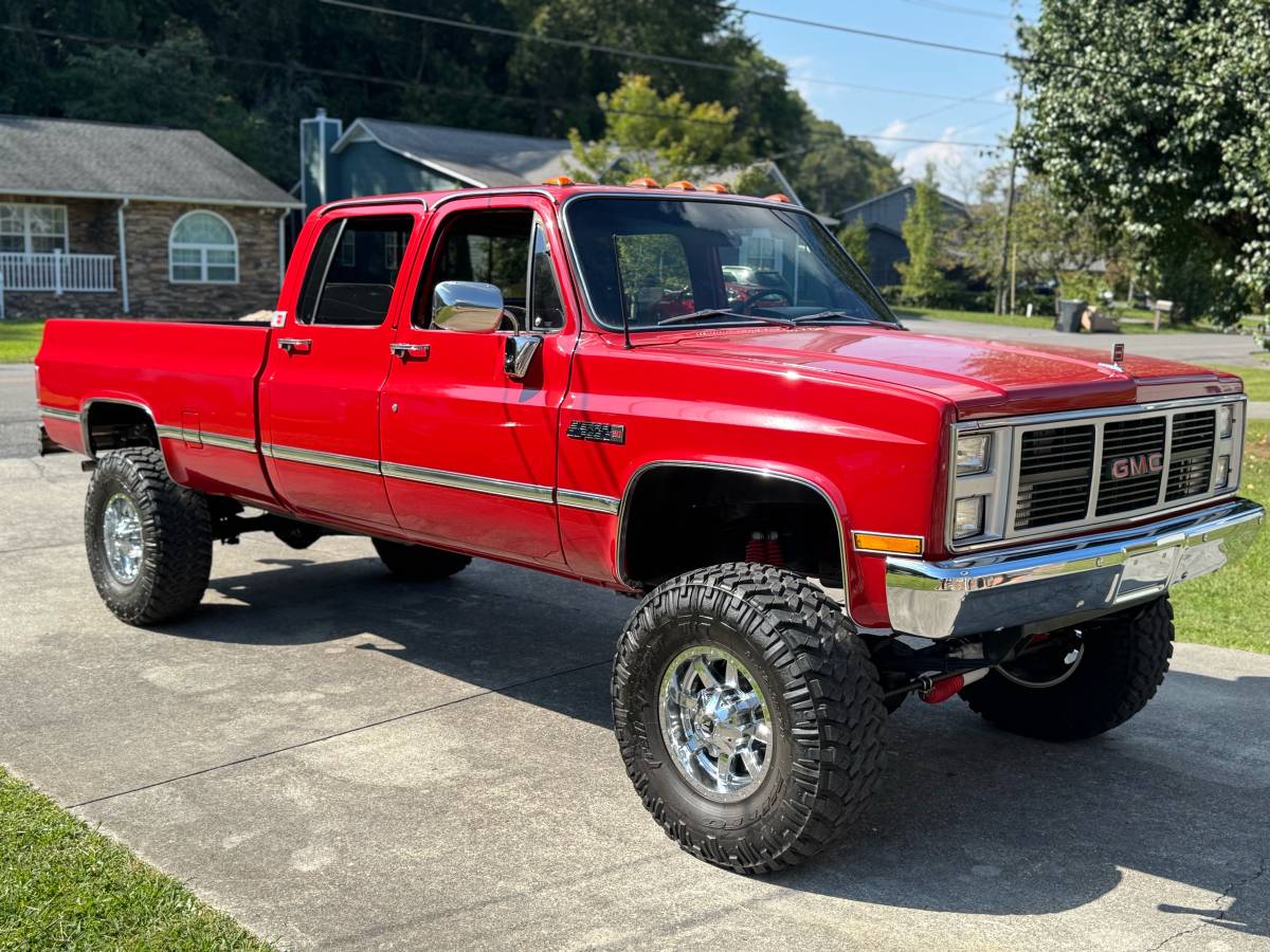 Gmc-sierra-3500hd-1986-red-9