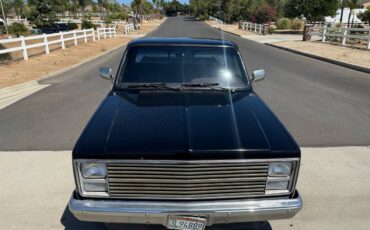 Gmc-sierra-c10-1985-black-1