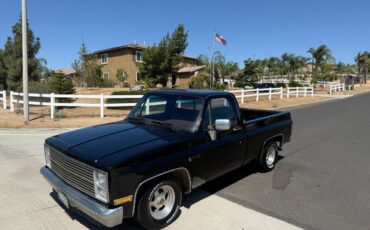 Gmc-sierra-c10-1985-black
