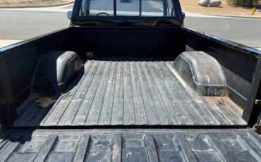 Gmc-sierra-c10-1985-black-8