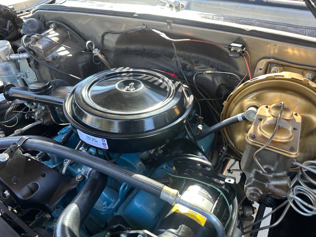 Gmc-sierra-k15-classic-1977-red-23